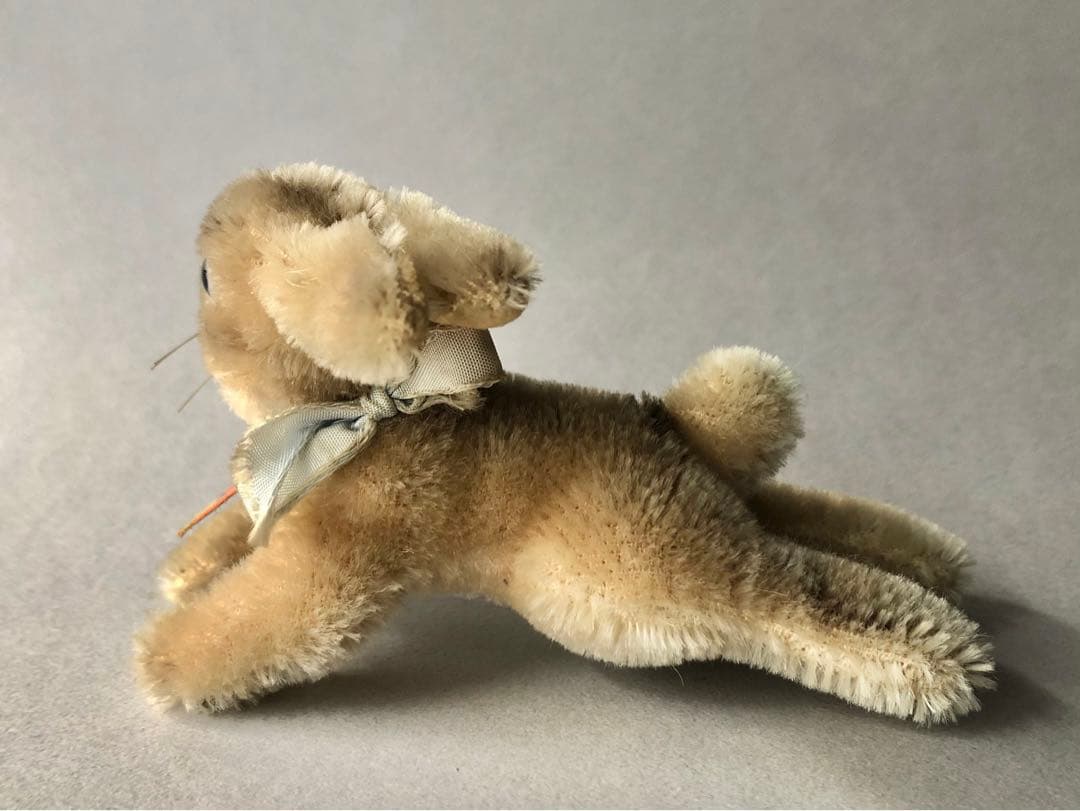 Steiff 　ウサギ　Lieg Hase