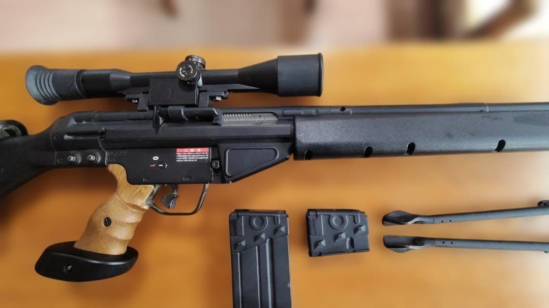 電動ガン　PSG-1　スナイパーライフル 可動式バイポッド付き　マガジン2個