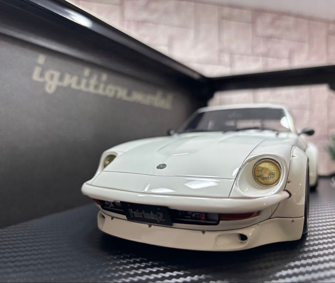 1/18ミニカー　イグニッションモデル　240Z フルワークス【新品】ホワイト