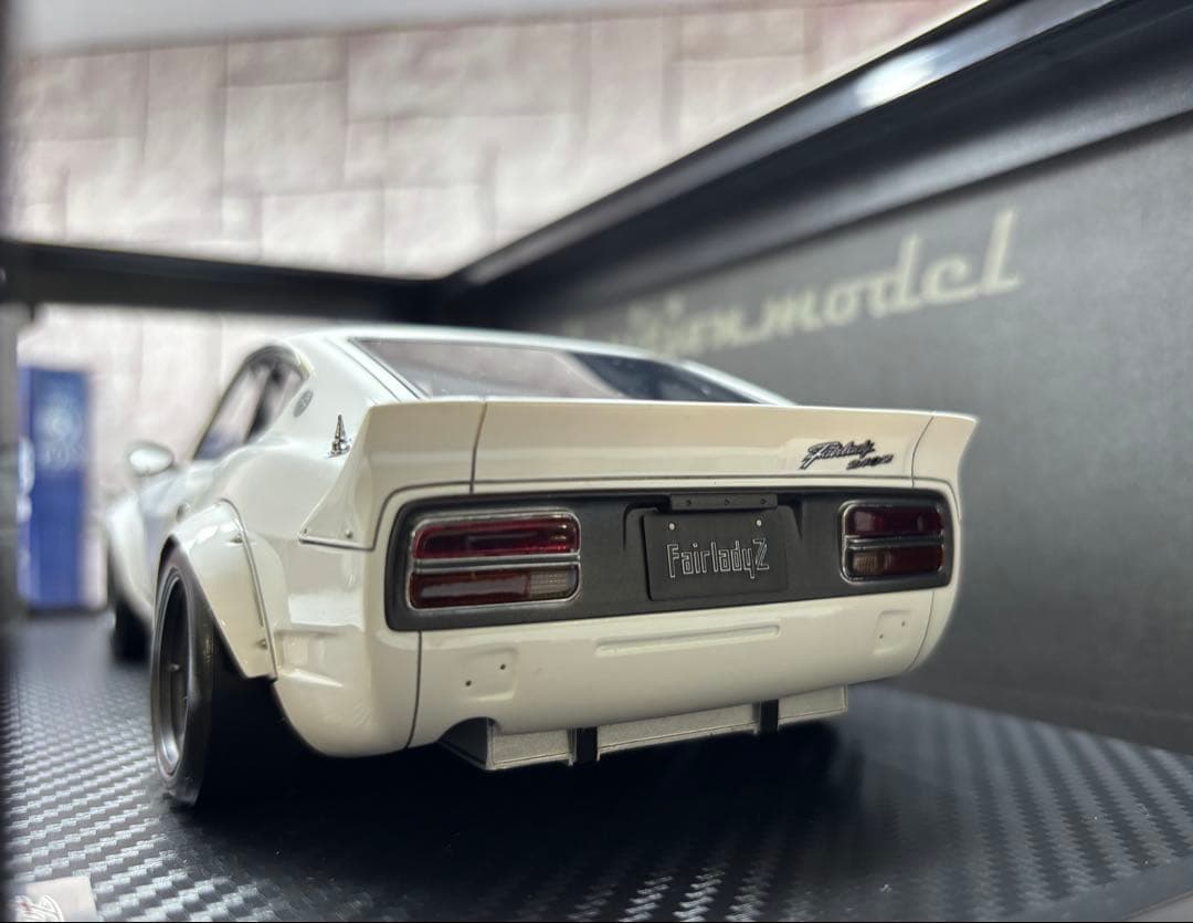 1/18ミニカー　イグニッションモデル　240Z フルワークス【新品】ホワイト