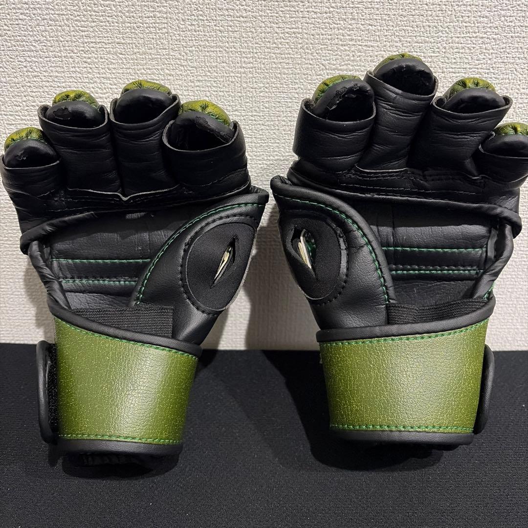 美品　RIZIN ISAMI グリーンオープンフィンガーグローブ　Sサイズ