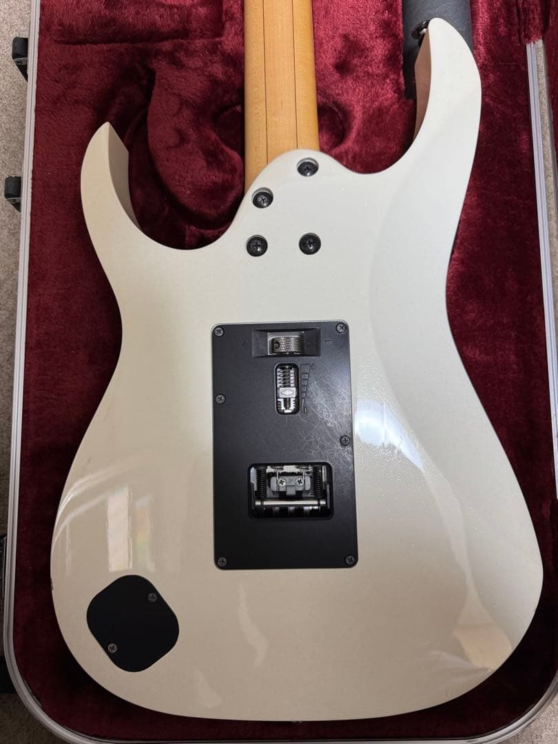 最終価格！Ibanez RG2550Z-GW