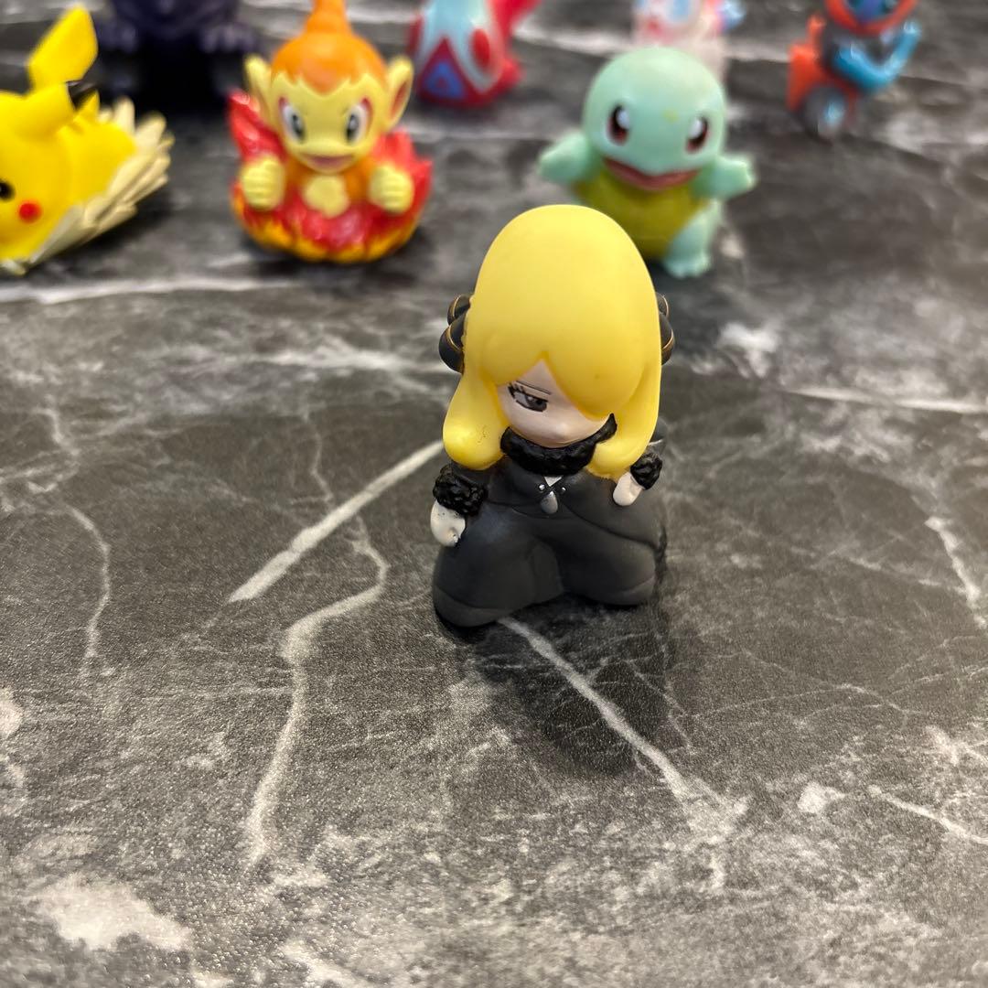 ポケモンキッズ　指人形 まとめ売り　シロナ　ゼニガメ　ラティアス　ニンフィア