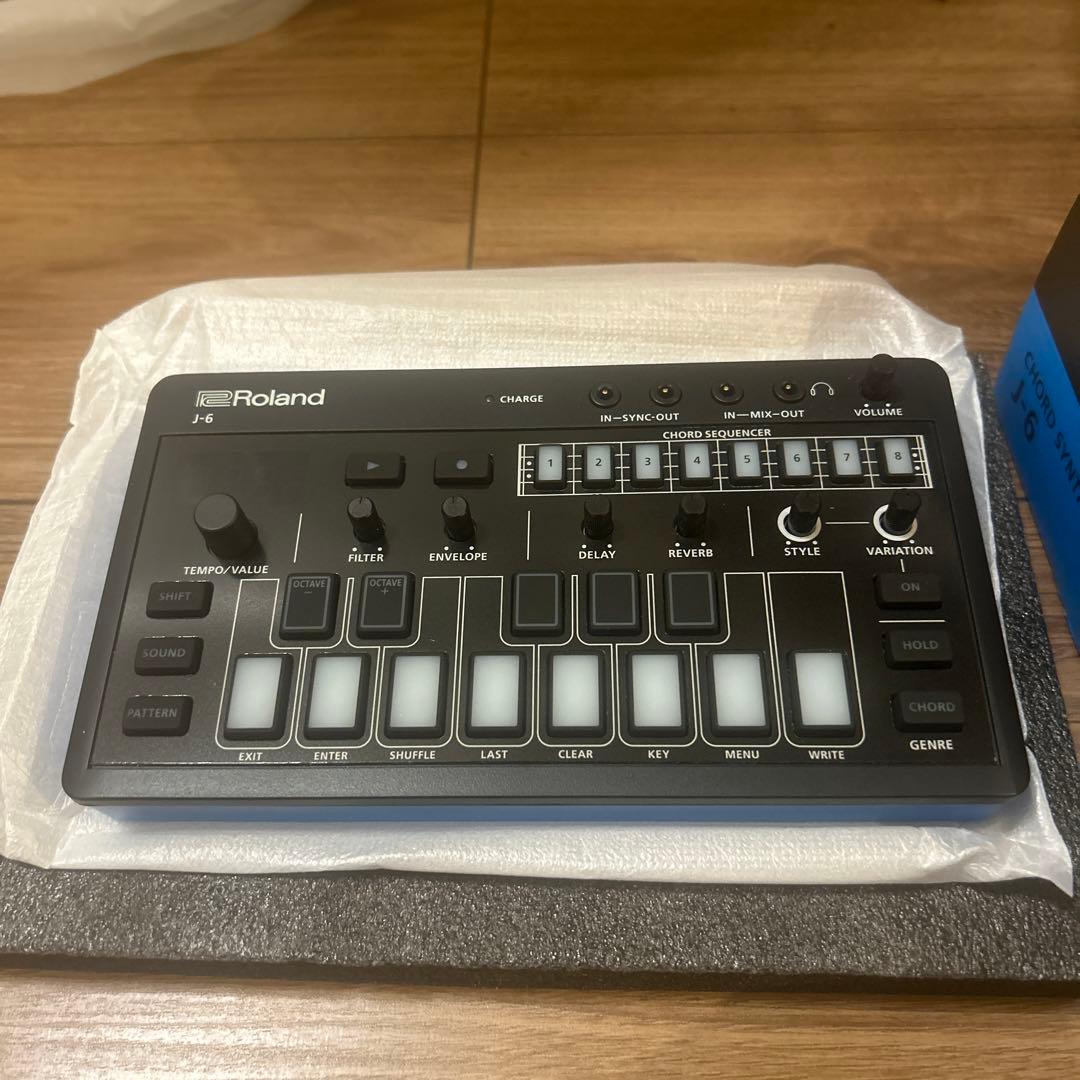 Roland J-6 コードシンセサイザー