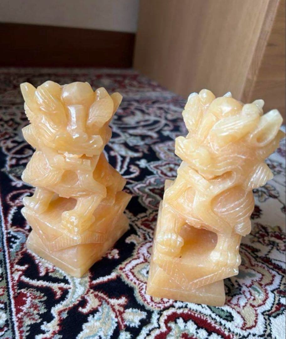 中国美しい　陶磁器 古美術　骨董品　美術　壺　花瓶　翡翠　シーサー　獅子　守神