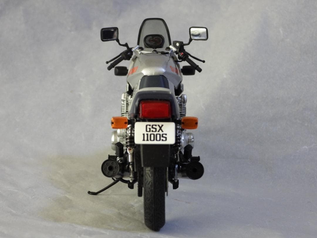 AUTOart SUZUKI GSX 1100S 1/12 オートアート「刀」