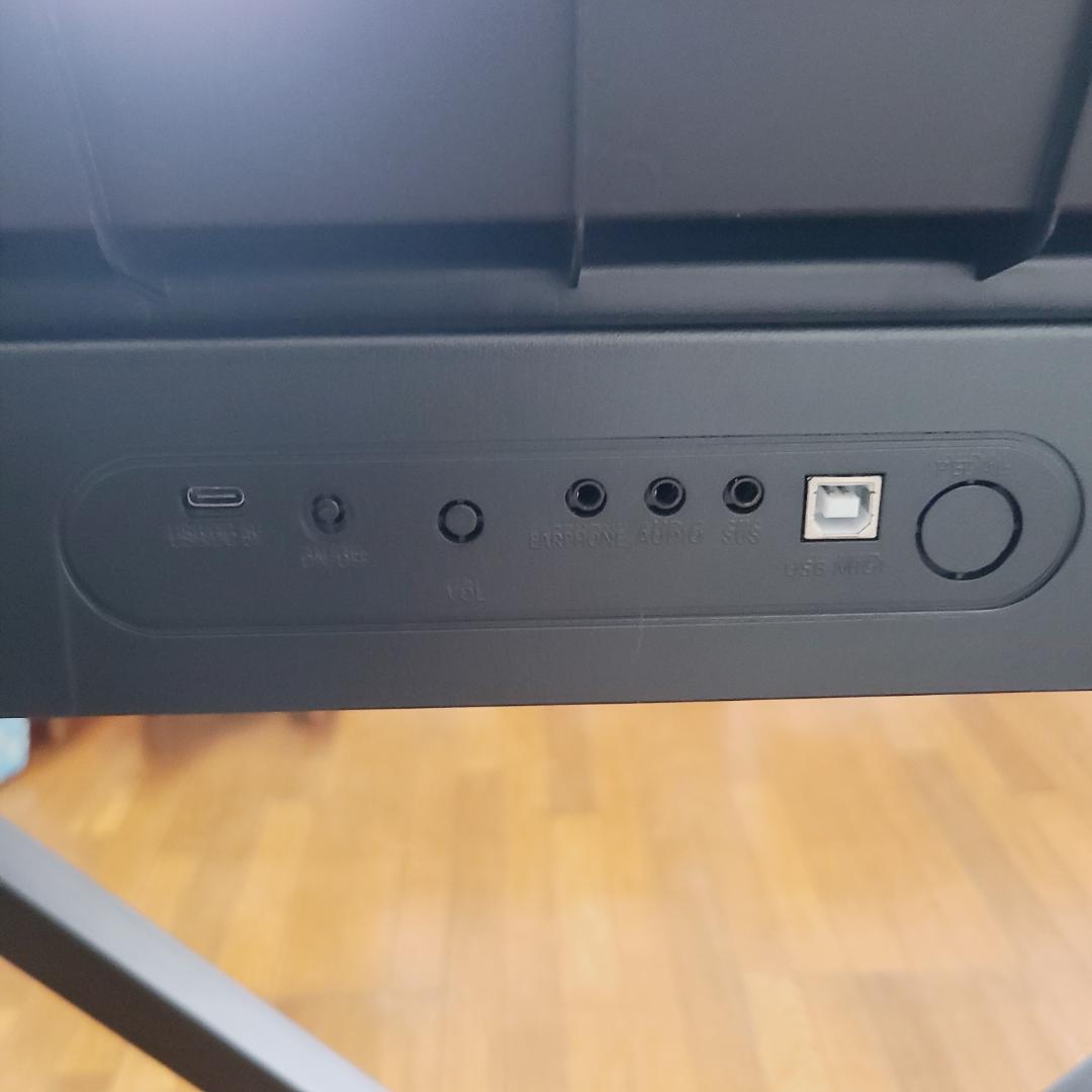 【美品・スタンド付属】IKTMI 88鍵盤電子ピアノ BL-680