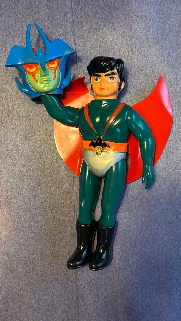 デビルマン　ソフビ　フィギュア