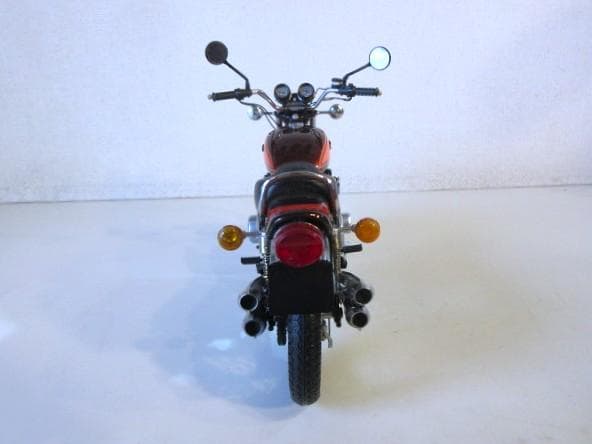 特価 MINICHAMPS (1/12) カワサキ Z1 900