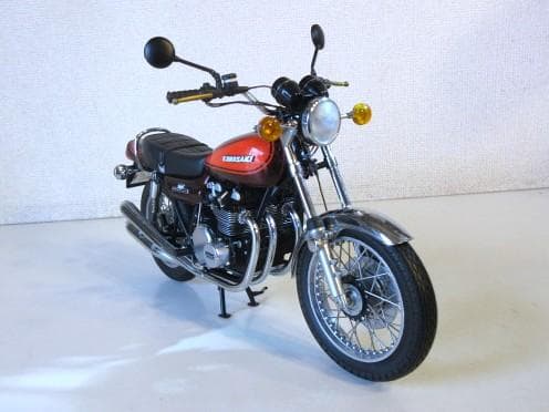 特価 MINICHAMPS (1/12) カワサキ Z1 900