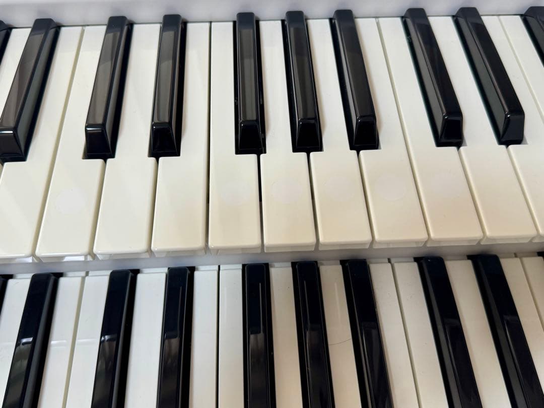 【匿名配送・送料込み】YAMAHA STAGEA ELB-02 ヘッドフォン付き