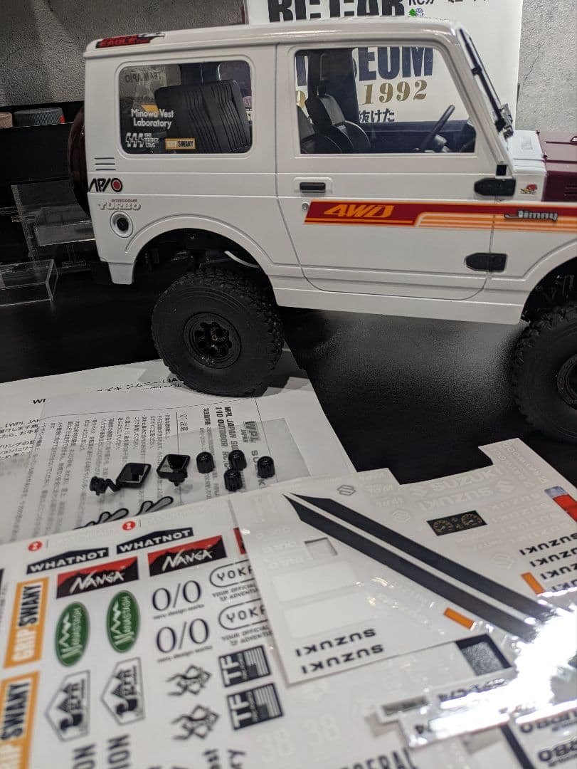 WPL スズキ ジムニー 1/10 ラジコンカー