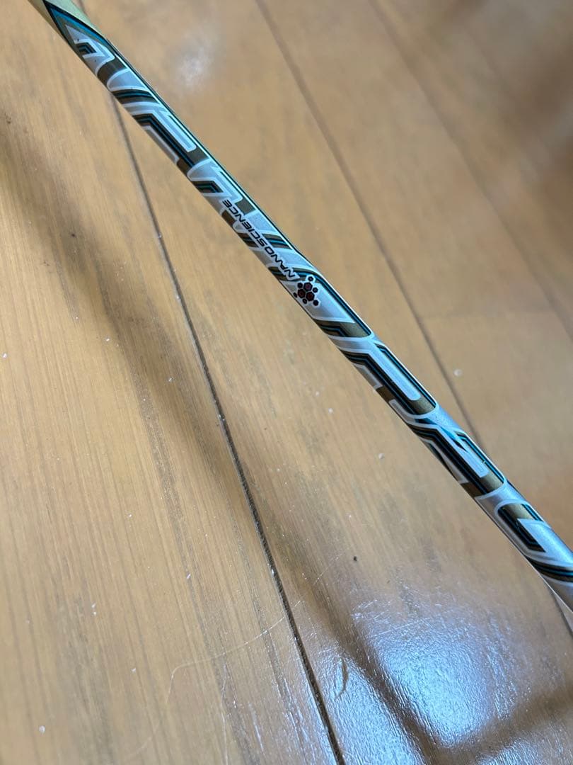 YONEX NANORAY 750 バドミントンラケット　新年値下げします