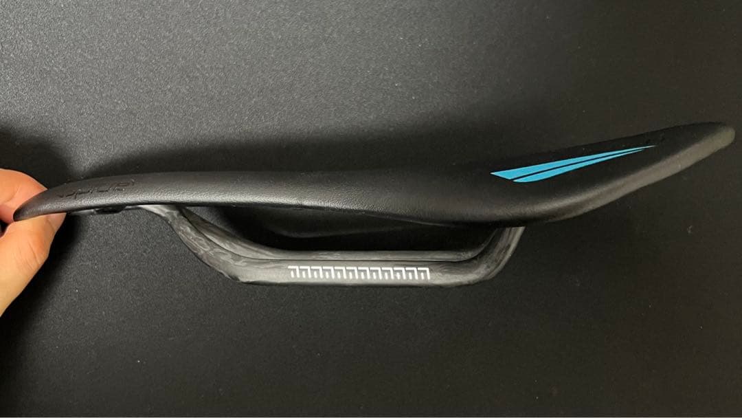 セラ サンマルコ カーボン サドル 新品