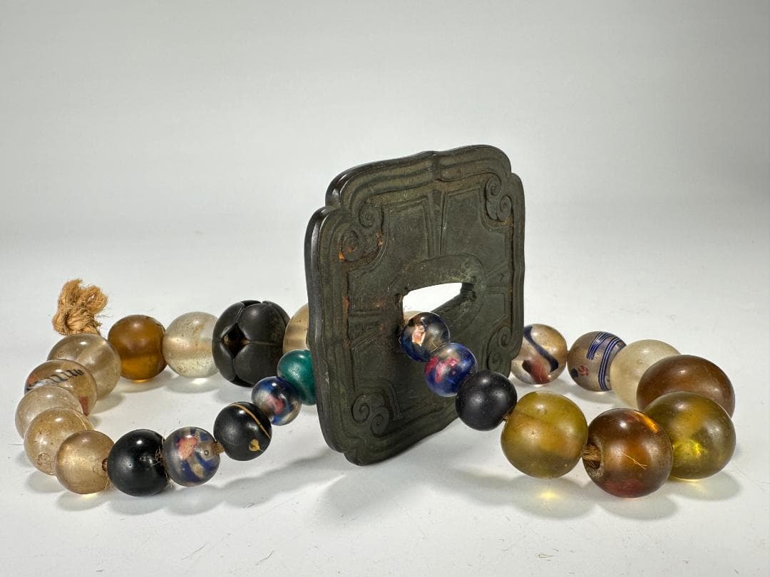 北海道アイヌ民族　アイヌ玉　首飾りタマサキ