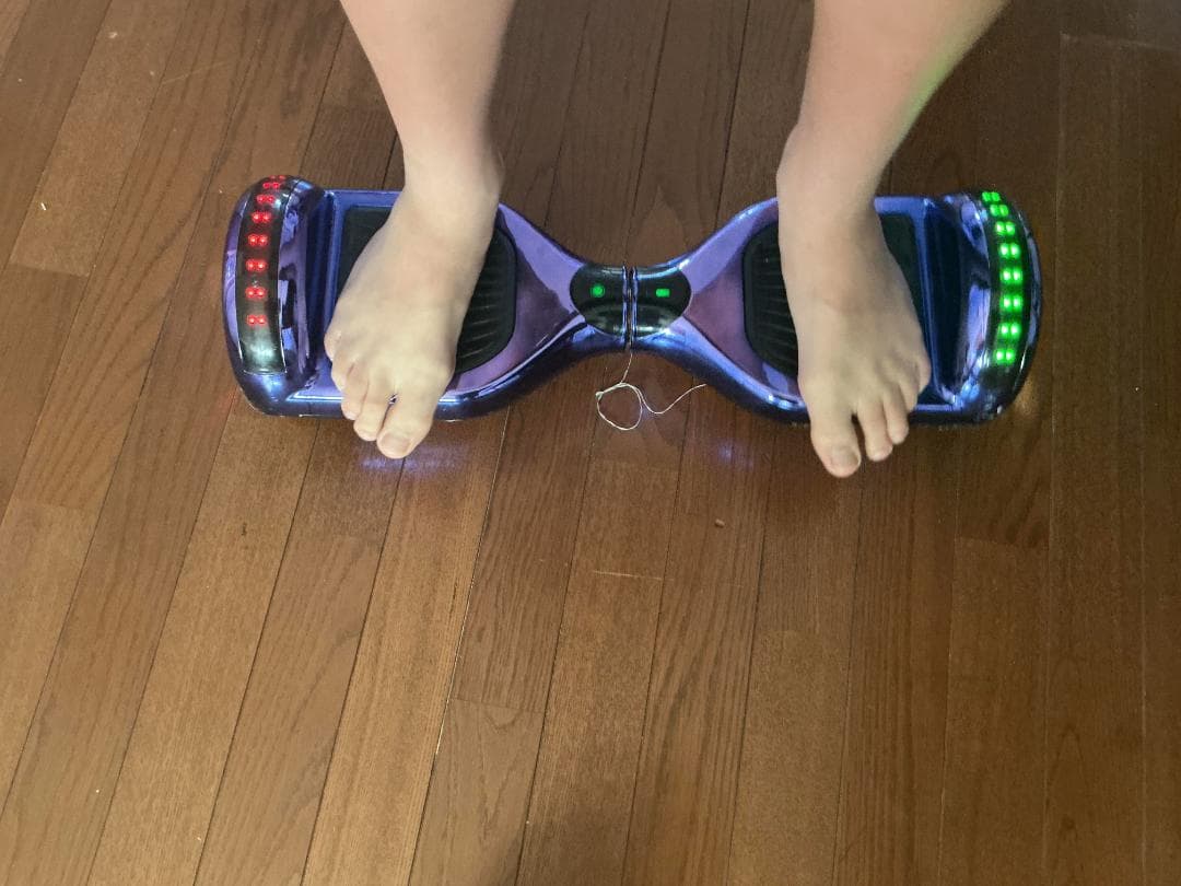 パープル 電動スケートボード LEDライト付き