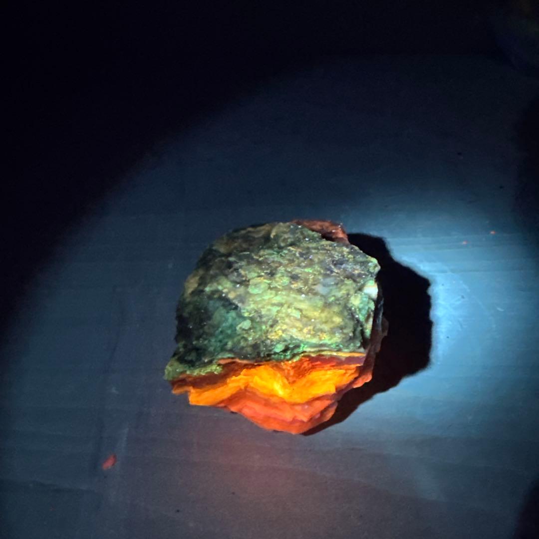 北海道石　然別オパール　蛍光オパール266g