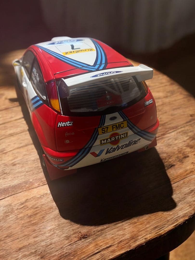 オートアート　1/18 フォードフォーカス WRC 1999