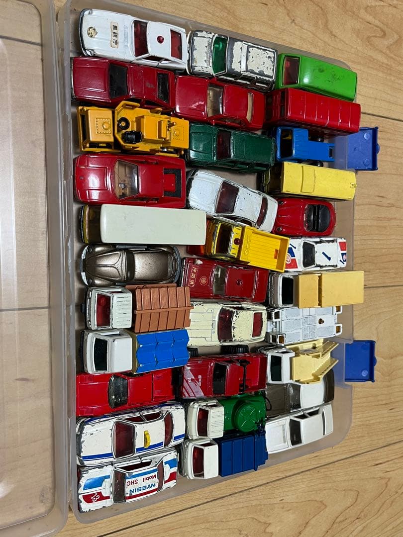 日本製トミカまとめ売り　32台