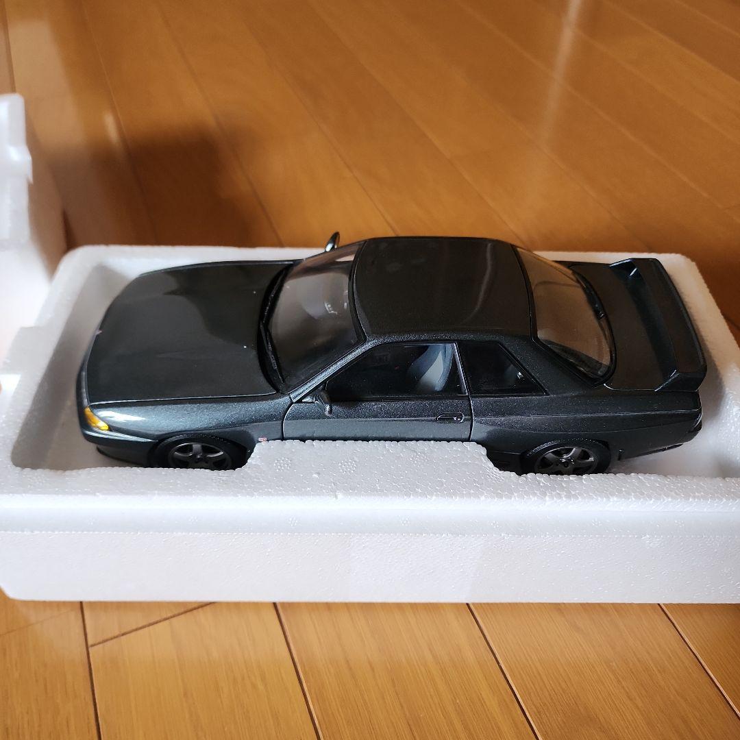 オートアート SKYLINE GT-R (R32) 1/18 開封品