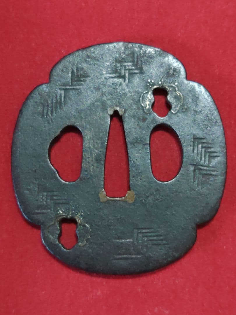 木瓜形鍔　象嵌　桐透かし　責金入り　武具　ツバ　かわいい鍔　つば　鉄製　刀装具