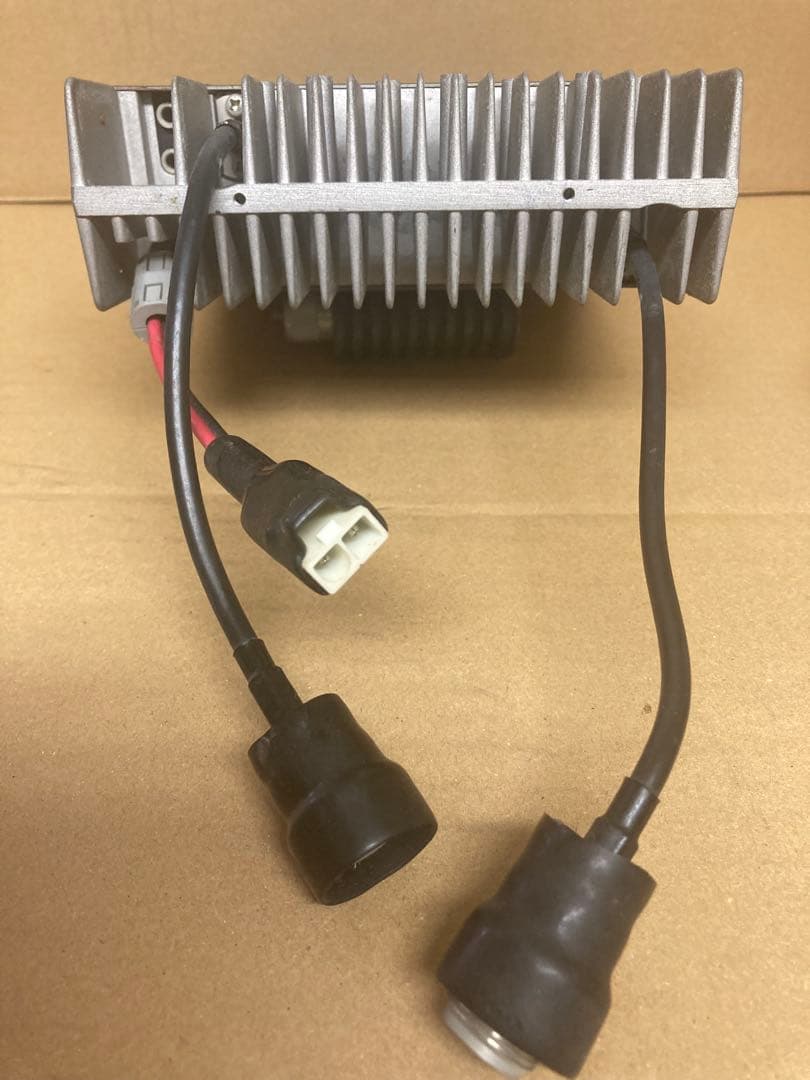 icom ＩＣ-2500 トランシーバー　ジャンク外部破損箇所あり