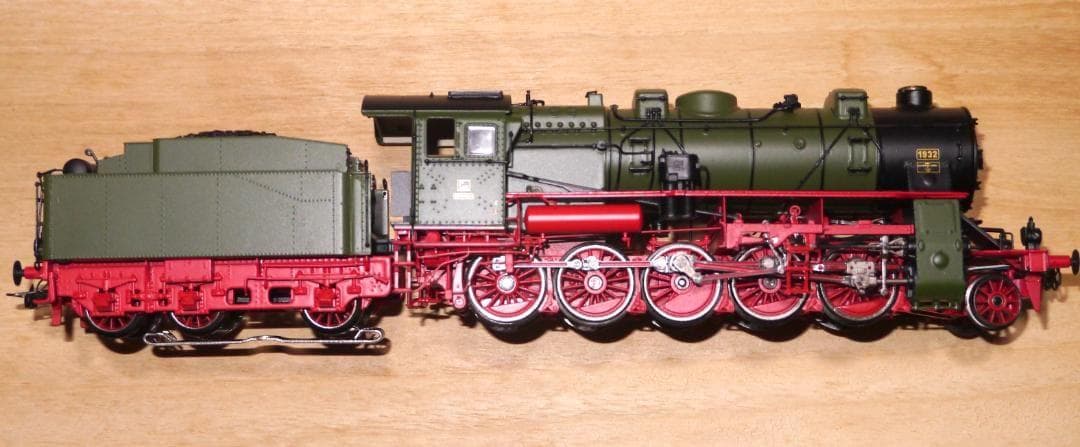 HOゲージ Rivarossi 蒸気機関車 BR58 (DCC,AC仕様)