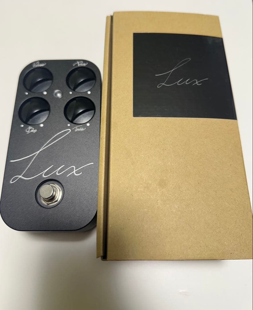 ベース CULT Lux