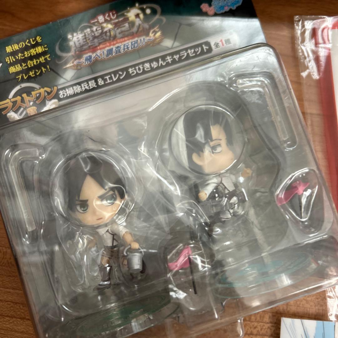 進撃の巨人　グッズセット