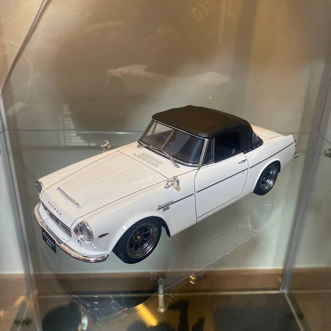 ミニカー 1/18 DATSUN Fairlady 2000 ignitionmodel
