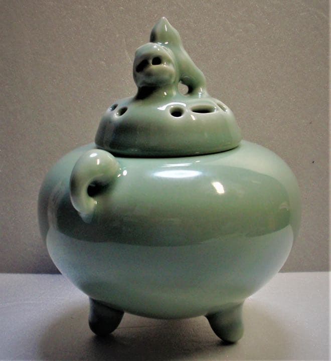 京焼　清水焼　香炉　青磁双耳獅子摘み香炉　高木鳳子　造