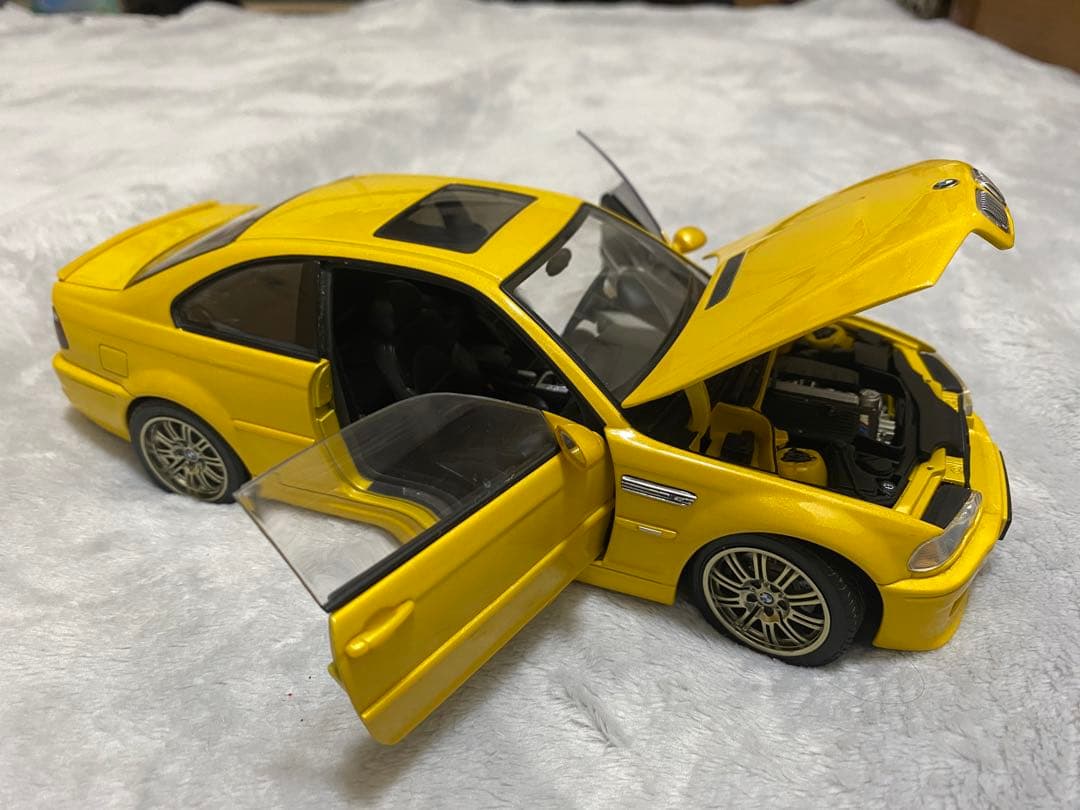 ミニカー AUTOart  E46 M3 1/18