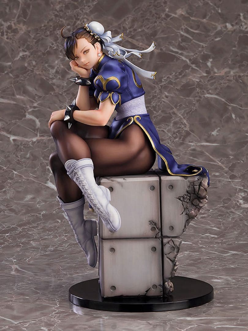 ストリートファイター チュンリー フィギュア 約25cm