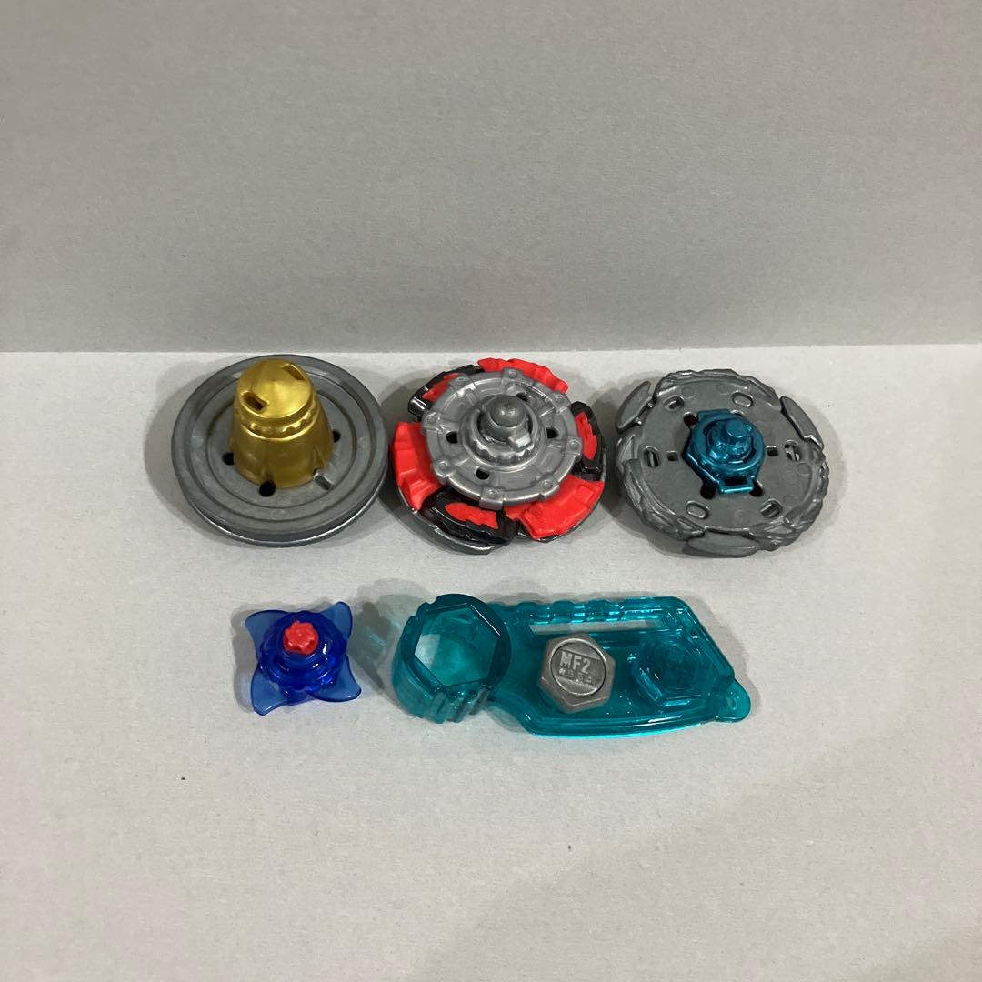 究極DXセット　メタルファイトベイブレード