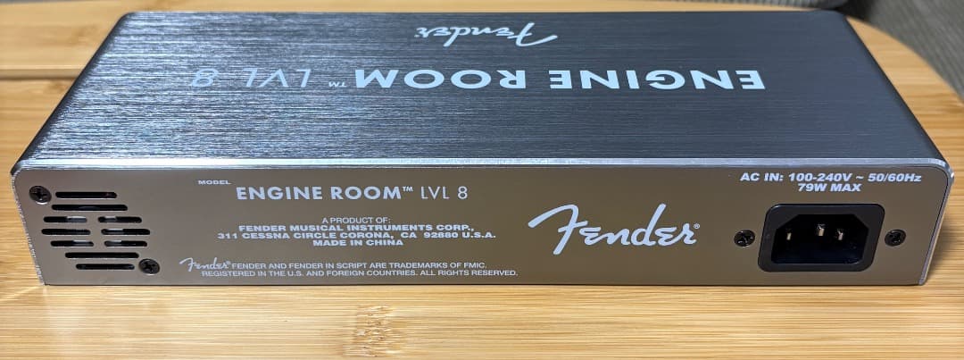 Fender ENGINE ROOM LVL 8 パワーサプライ