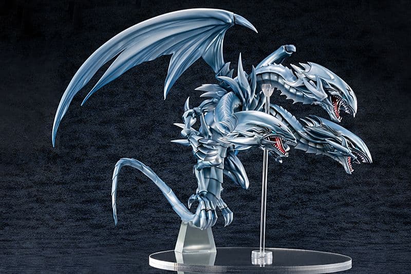 【未開封品】AMAKUNI 青眼の究極竜 アルティメットドラゴン 遊戯王