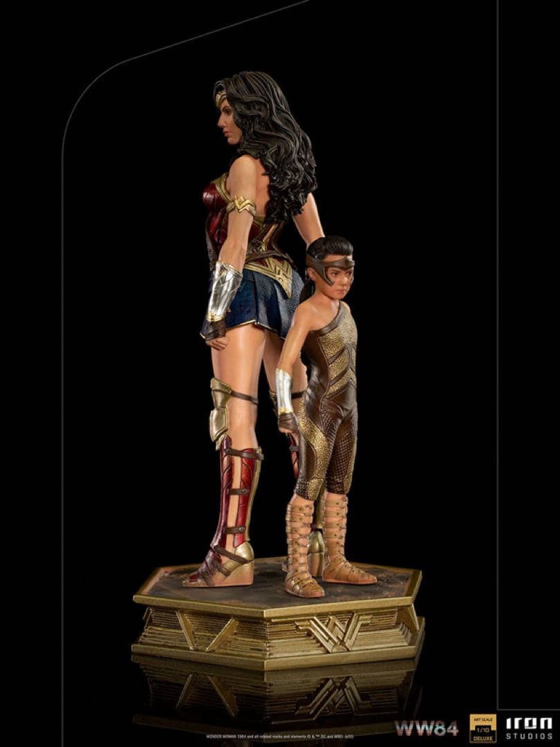 【最終値下げ】ワンダーウーマン＆ヤング・ダイアナ 『ワンダーウーマン 1984』