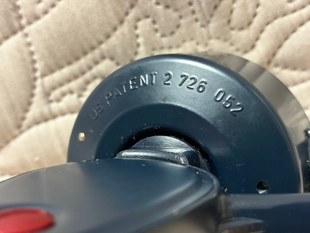 ④ Mitchell ミッチェル 407 スピニングリール 黒　新品