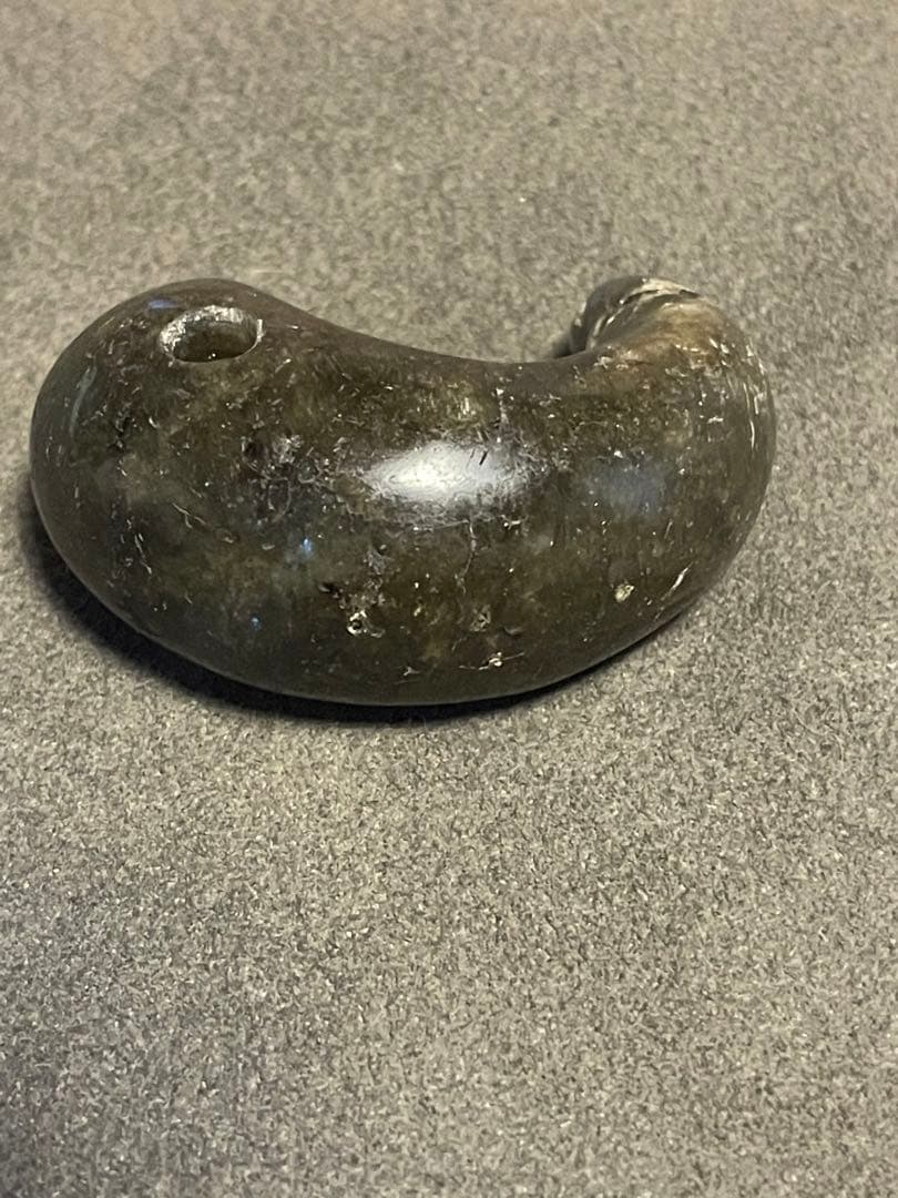古墳時代　勾玉　出土品　発掘品　大型4.8cm