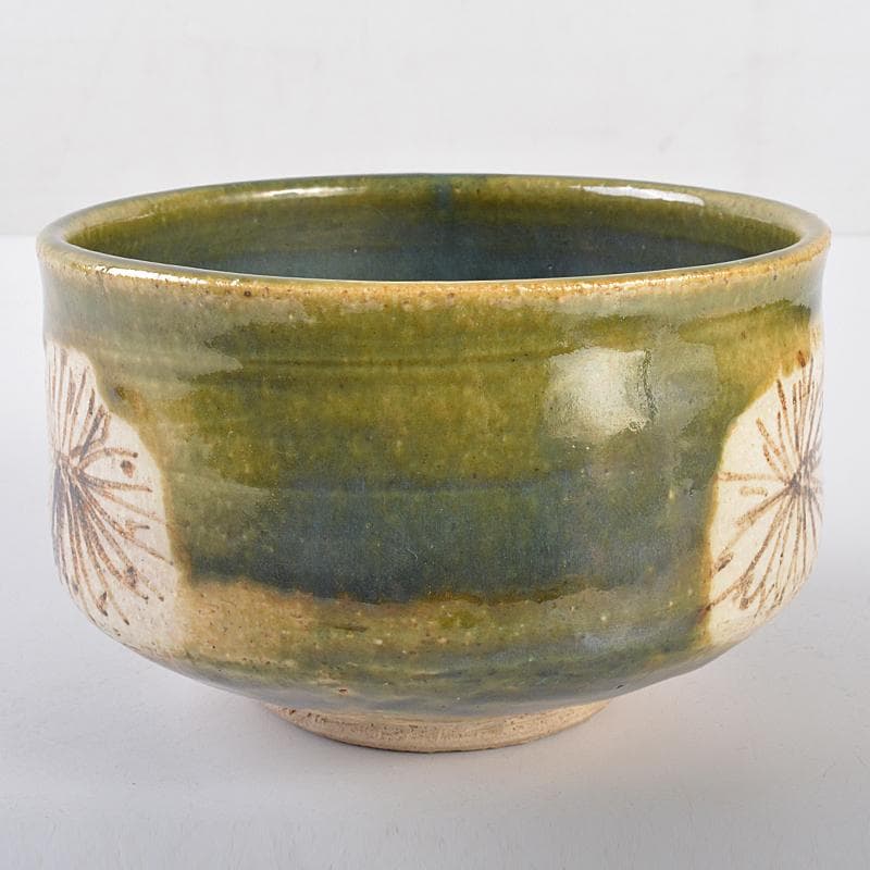 北大路魯山人作　青織部　菊文　茶碗　共布　黒田陶々庵極め箱　M　R7524