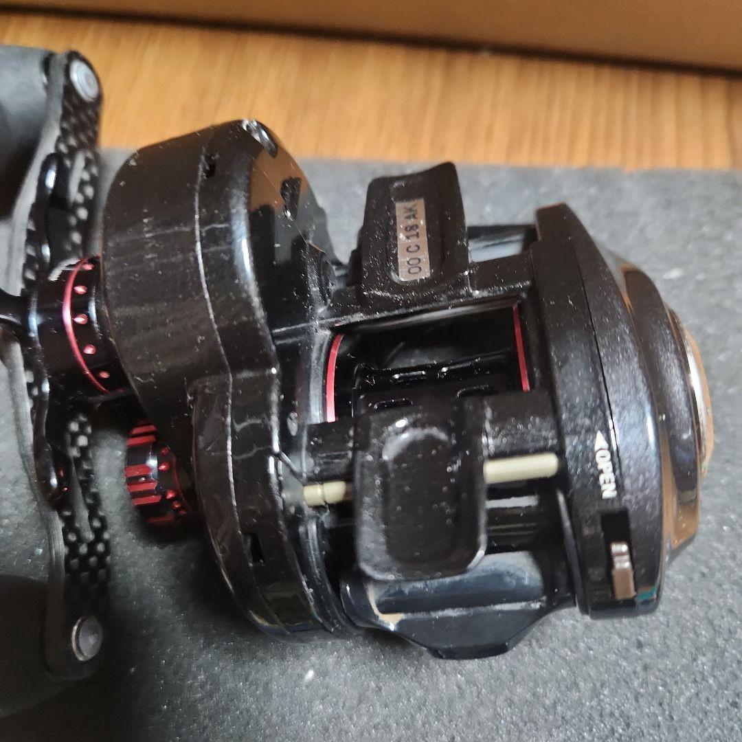 リール Revo ELITE7 IB