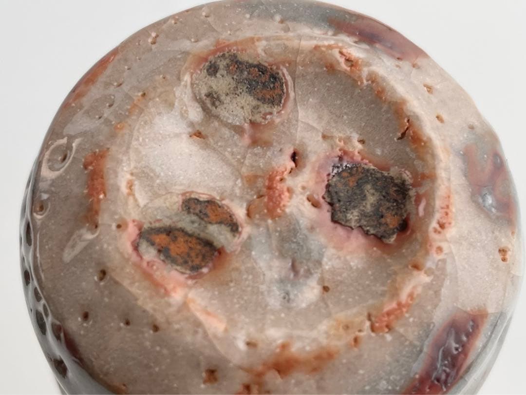 陶芸家　若尾利貞　鼠志野　ぐい呑　盃　酒器　酒盃　共箱