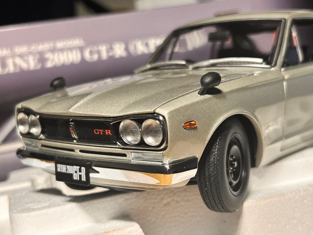 京商 1/18 スカイライン2000GTR(KPGC-10)