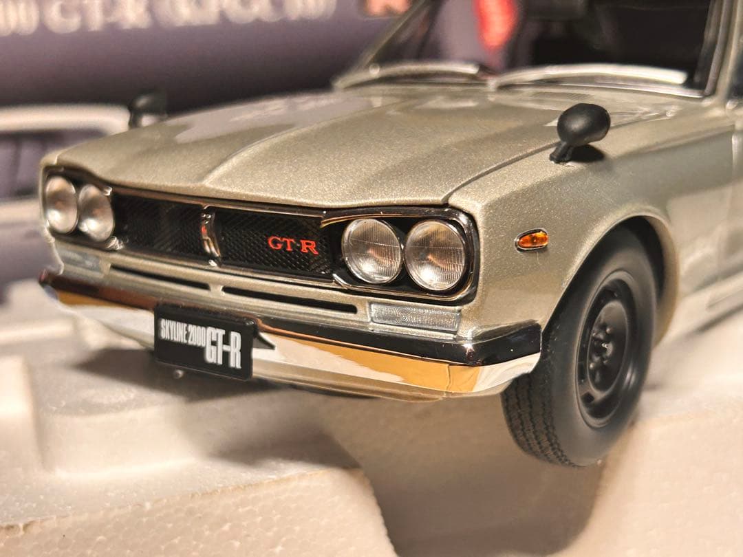 京商 1/18 スカイライン2000GTR(KPGC-10)