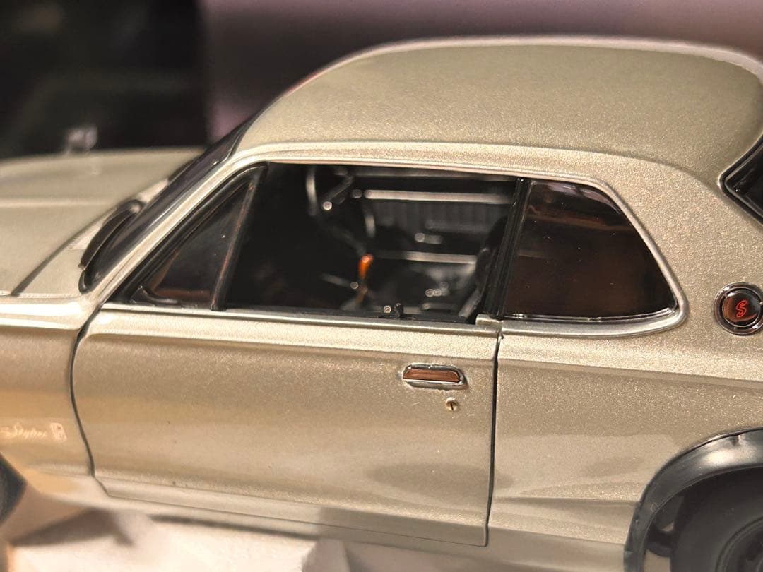 京商 1/18 スカイライン2000GTR(KPGC-10)
