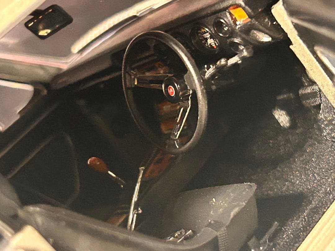 京商 1/18 スカイライン2000GTR(KPGC-10)