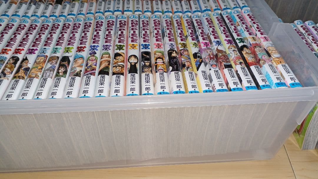 【ほぼ新品】ONE PIECE 1巻〜111巻セット プラスチックケース付き