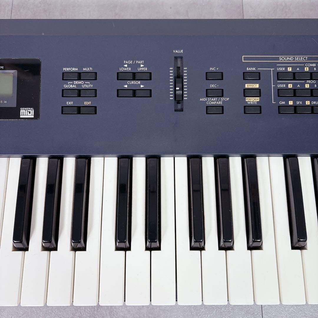 V634 KORG コルグ N5 シンセサイザー キーボード 純正ケース付属
