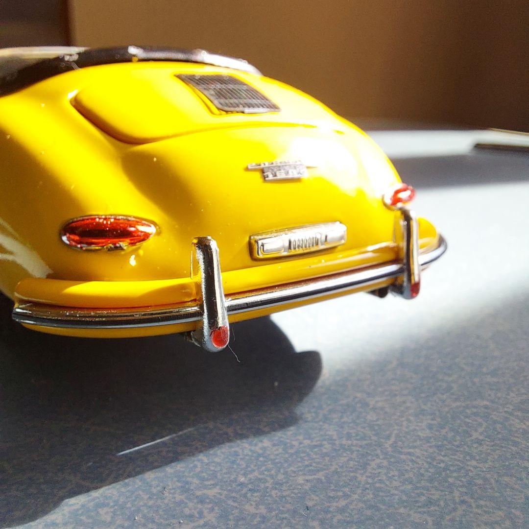 ポルシェ 356 イエロー オープンカー