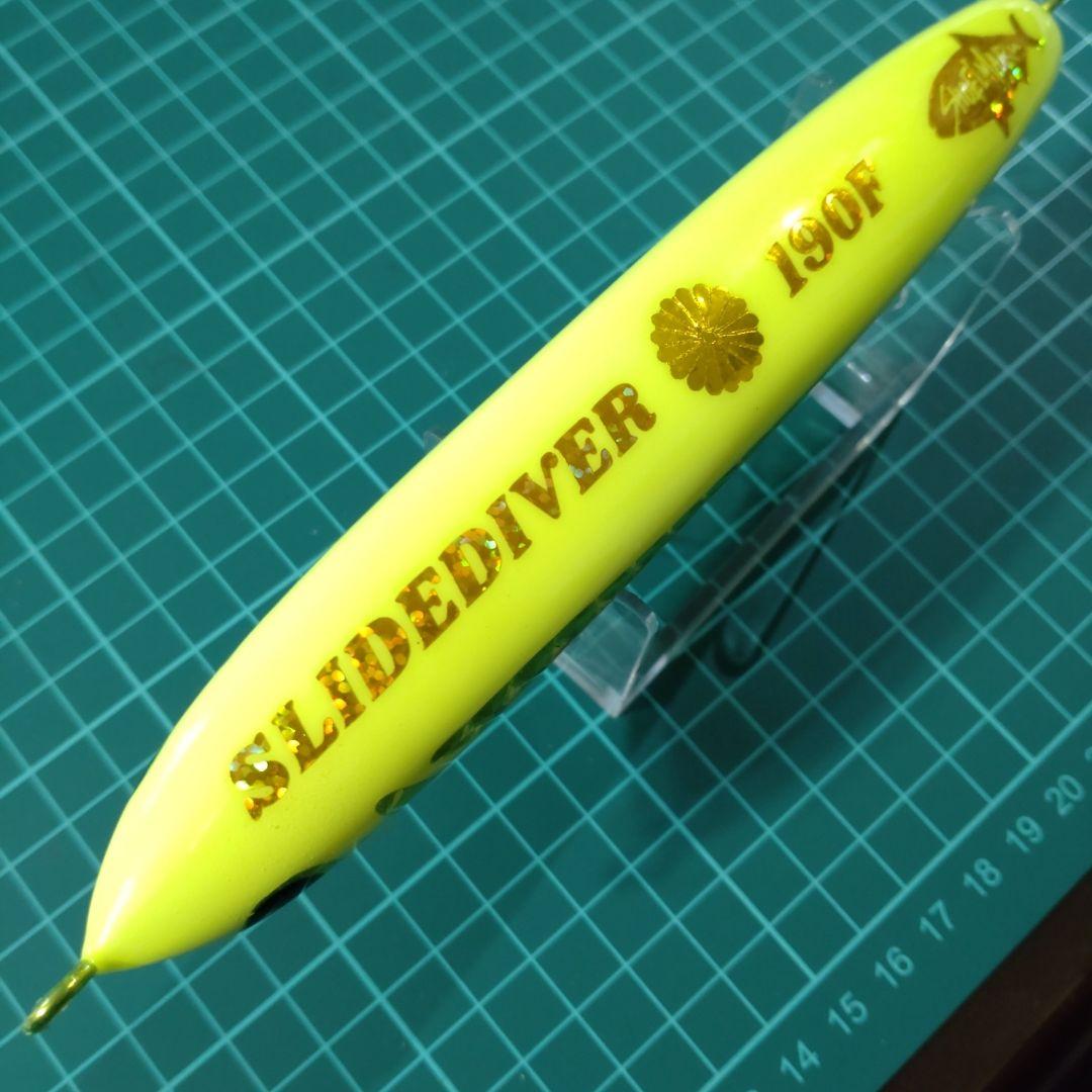 将栄丸　スライドダイバー190F ハンドメイドウッドルアー　ダイビングペンシル